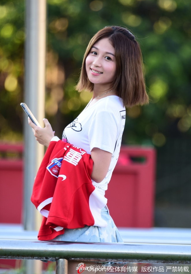 2017图片年度盘点之中超美女球迷