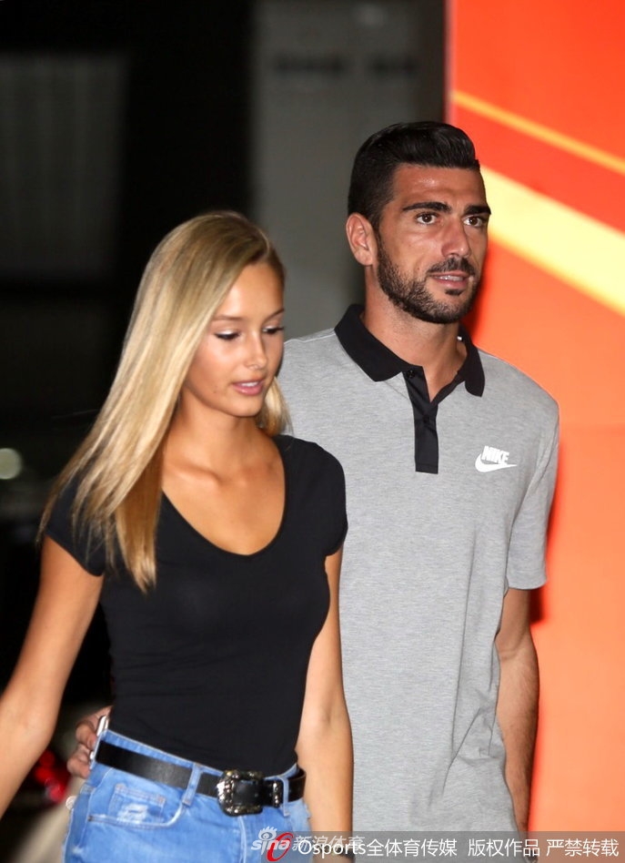 佩莱娇妻瓦尔加