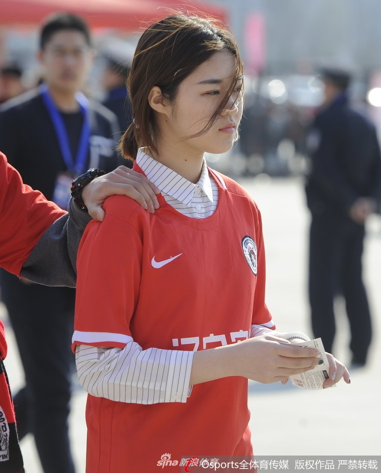 2017图片年度盘点之中超美女球迷