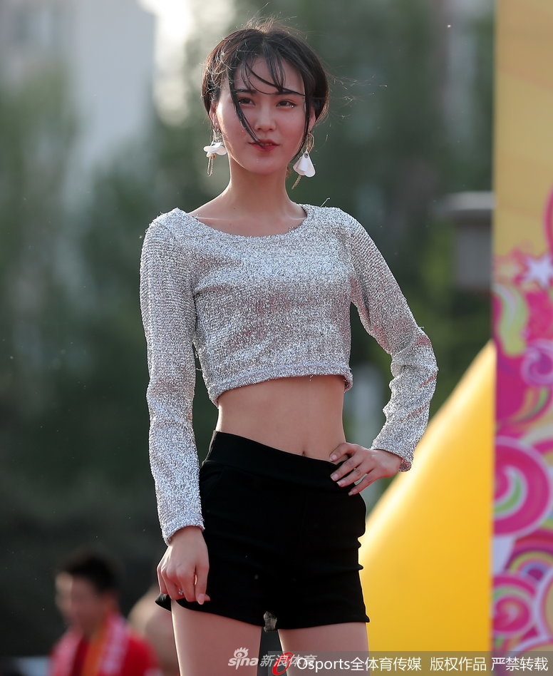 2017图片年度盘点之中超美女球迷