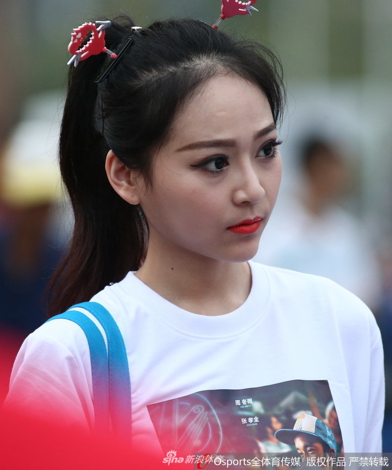 2017图片年度盘点之中超美女球迷