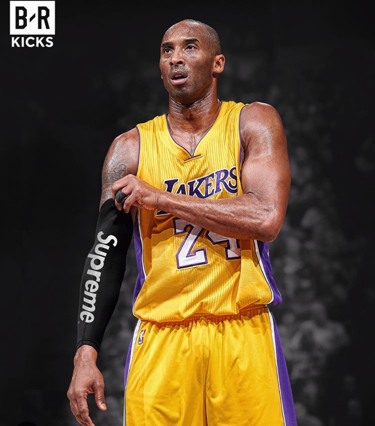 当NBA球星们戴上Supreme