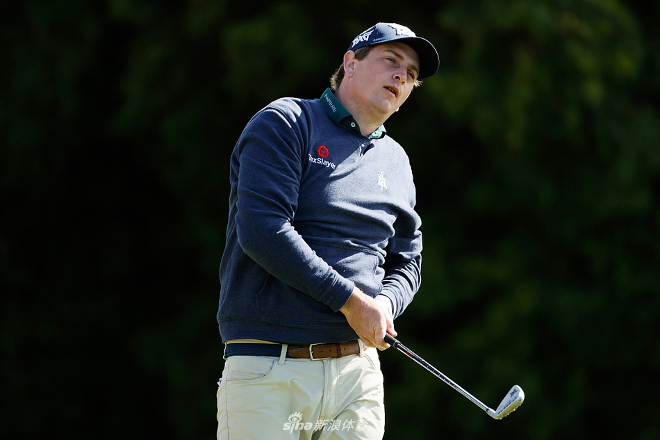 比赛结束后，斯皮思在积分板前驻足，审视着密密麻麻的领先榜，决赛轮的挑战已然了然于胸。