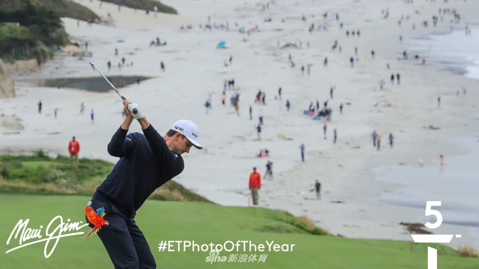 泰瑞尔·哈顿在土耳其公开赛夜色弥漫的延长赛中，凝神准备关键一推，聚光灯照亮了决胜时刻