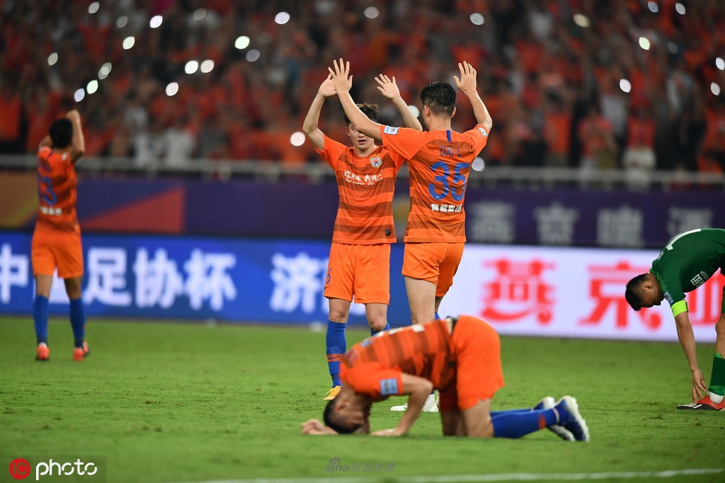 中超争冠队均输球！海港、申花亚冠均输球，退出争冠的蓉城取1分