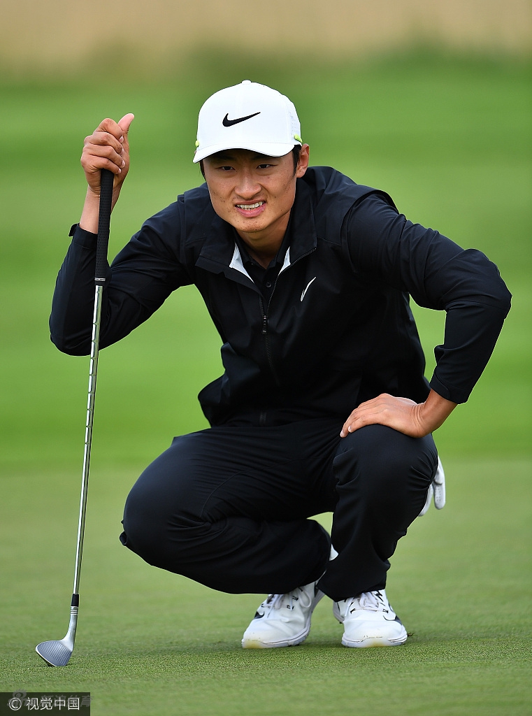 威尔士名将杰米唐纳德森果岭边精准切杆,向领先位置发起冲击