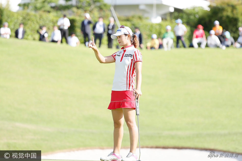 张维维屹立赛场霸气外露，展现中国高尔夫新生代的领袖风范