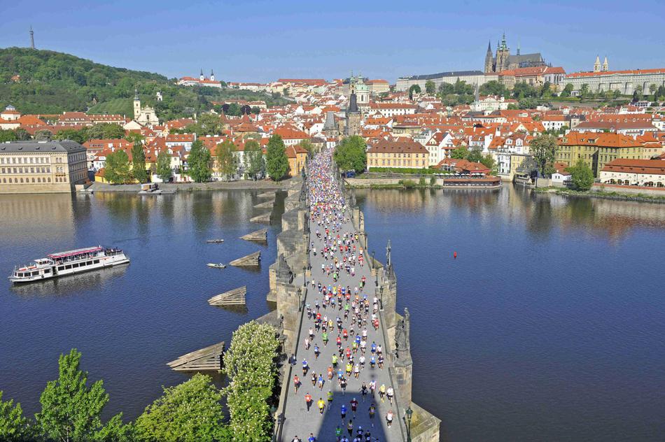 布拉格马拉松是一个仅次于六大满贯，备受中国跑者推崇盛赞的城市马拉松。