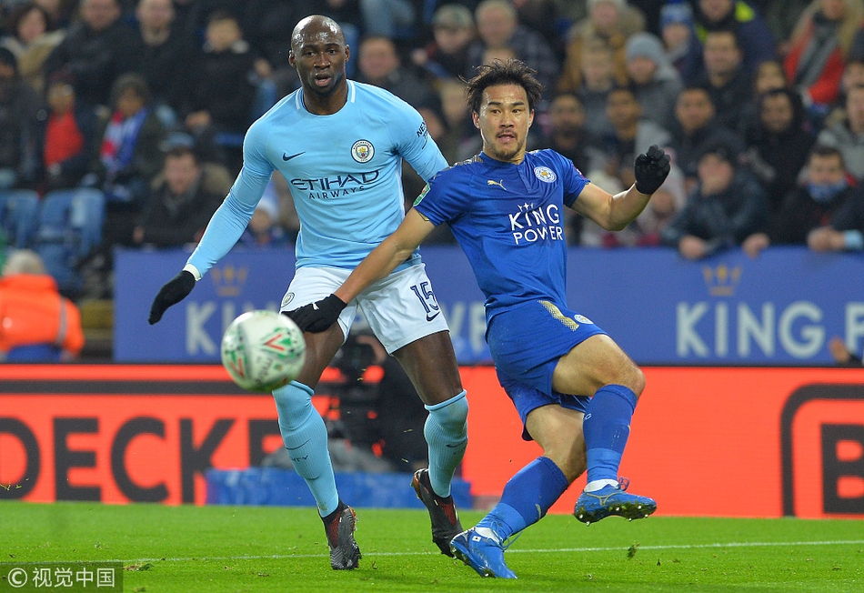 图雷防守冈崎慎司