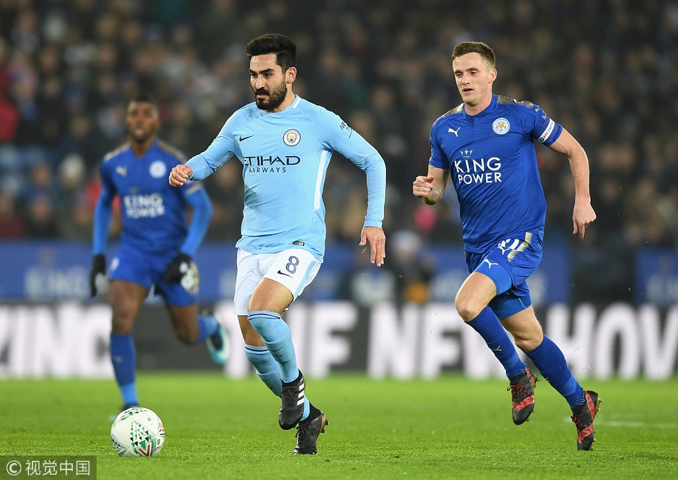 京多安带球进攻