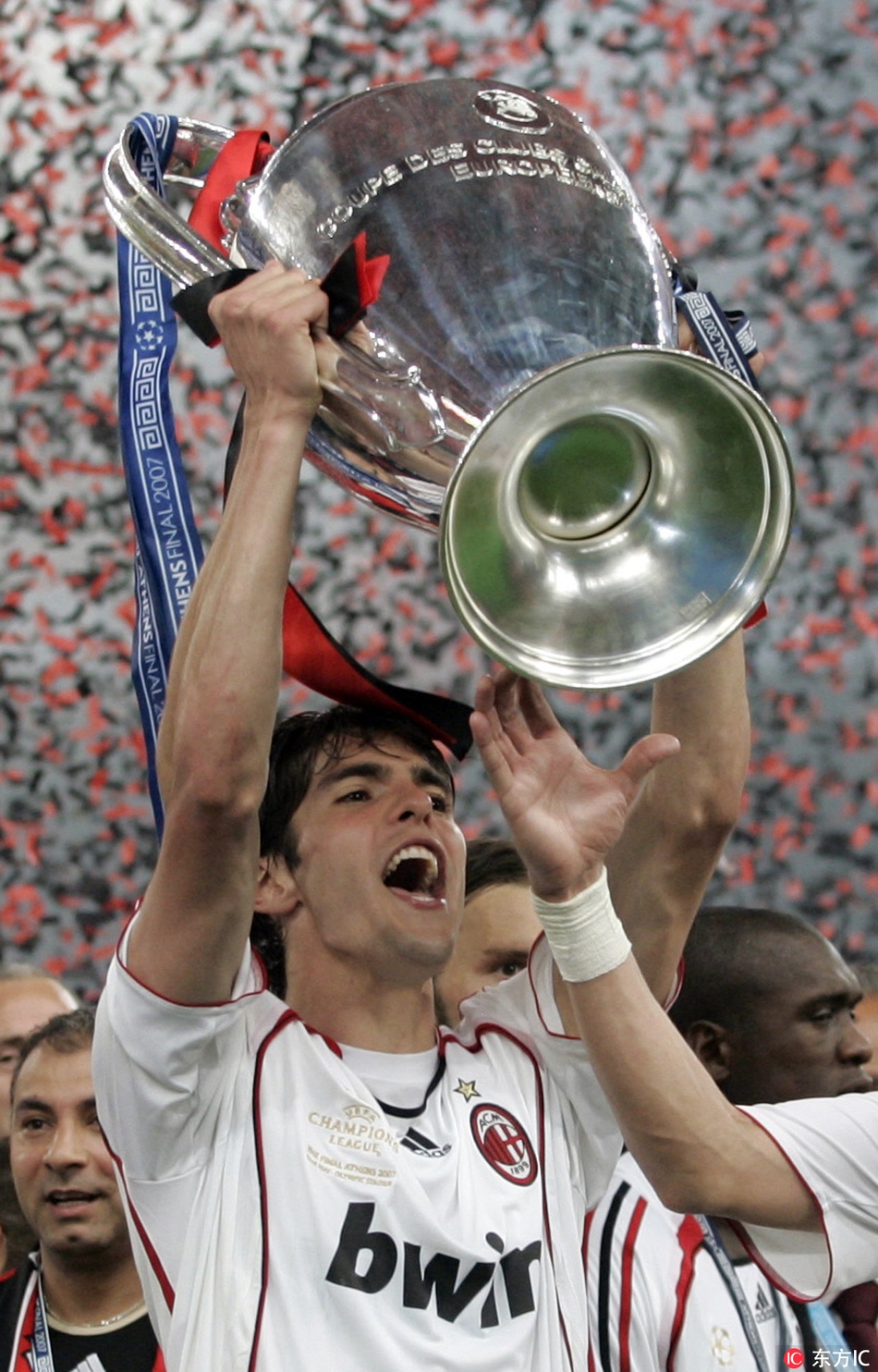 卡卡助AC米兰赢得06/07赛季欧冠