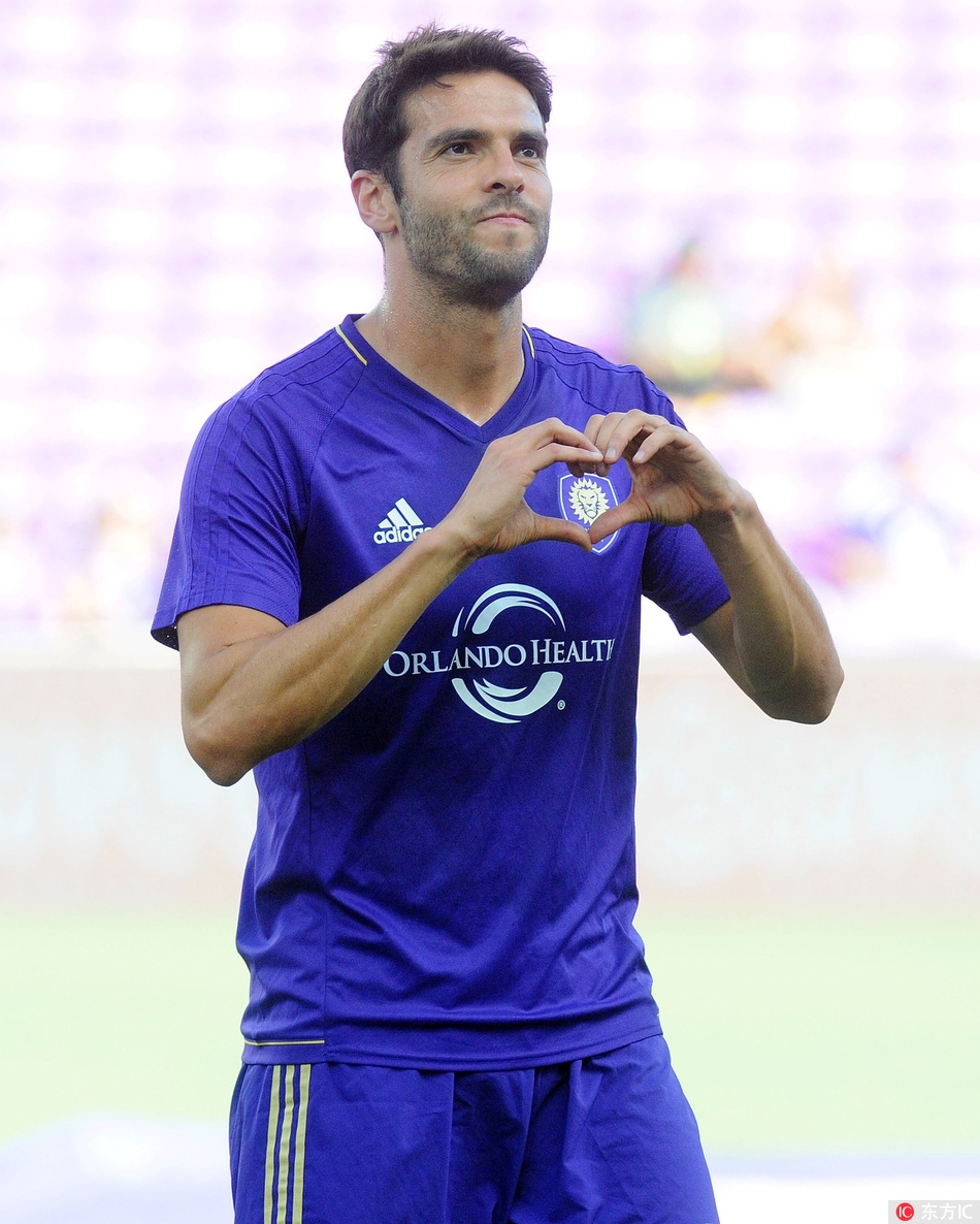 2017年10月15日，卡卡迎来大联盟主场告别战