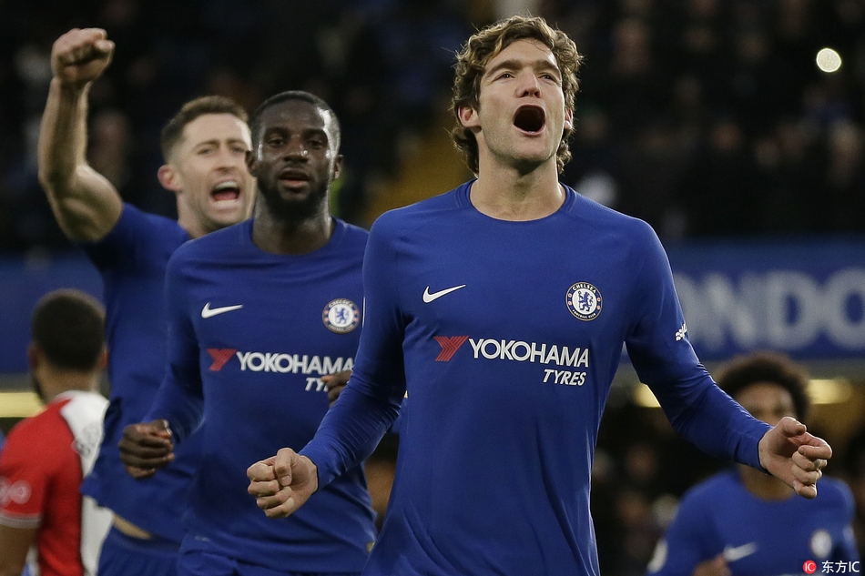 阿隆索庆祝破门