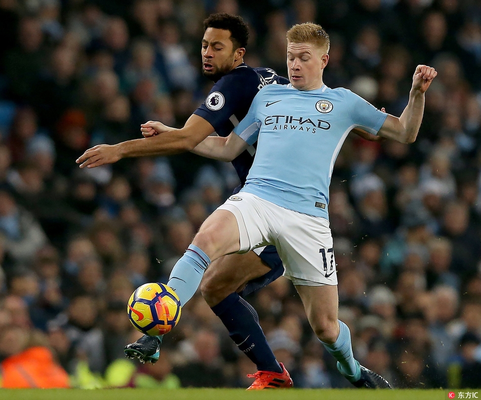 德布劳内和登贝莱争抢