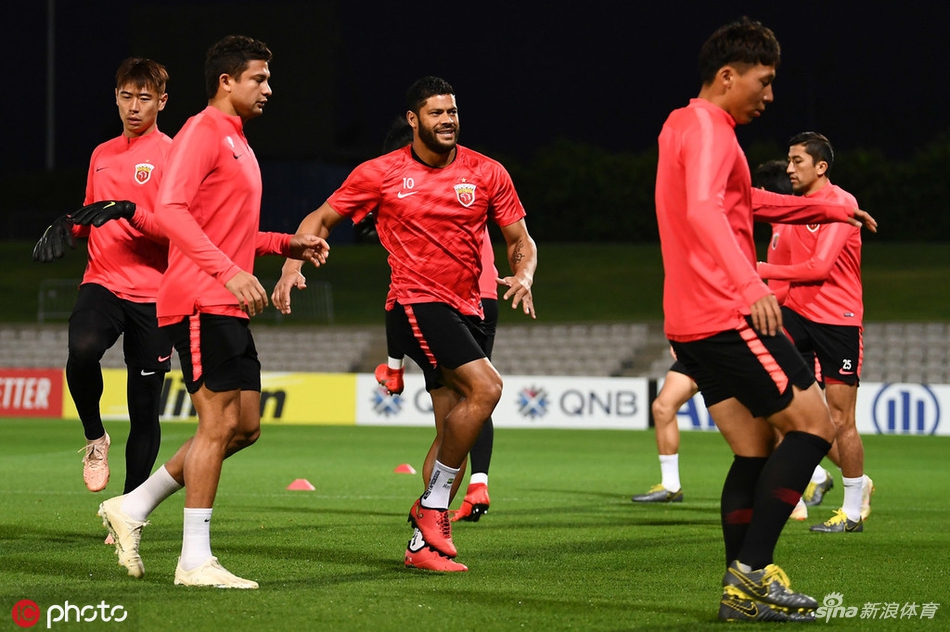 [流言板]杨瀚森翻译：起伏是肯定的&不能指望瀚森每场都像打国王那样