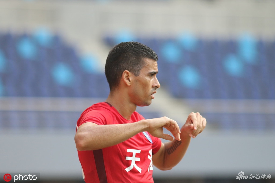 打臉庫班！NBA名記曝猛料：獨行俠將聽取AD報價，圍繞弗拉格重建