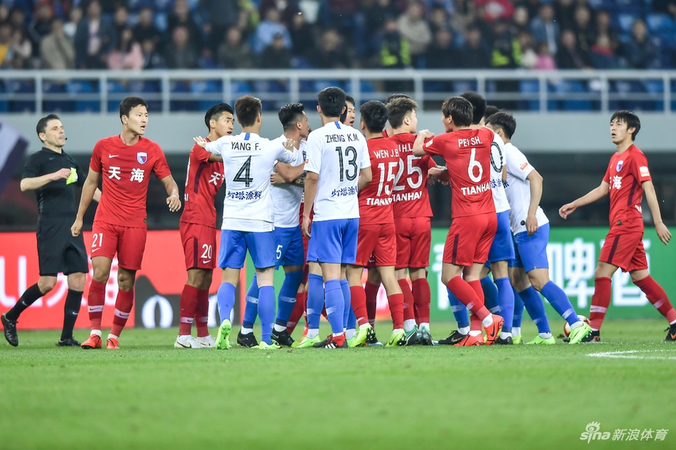 巴洛特利曼奇尼