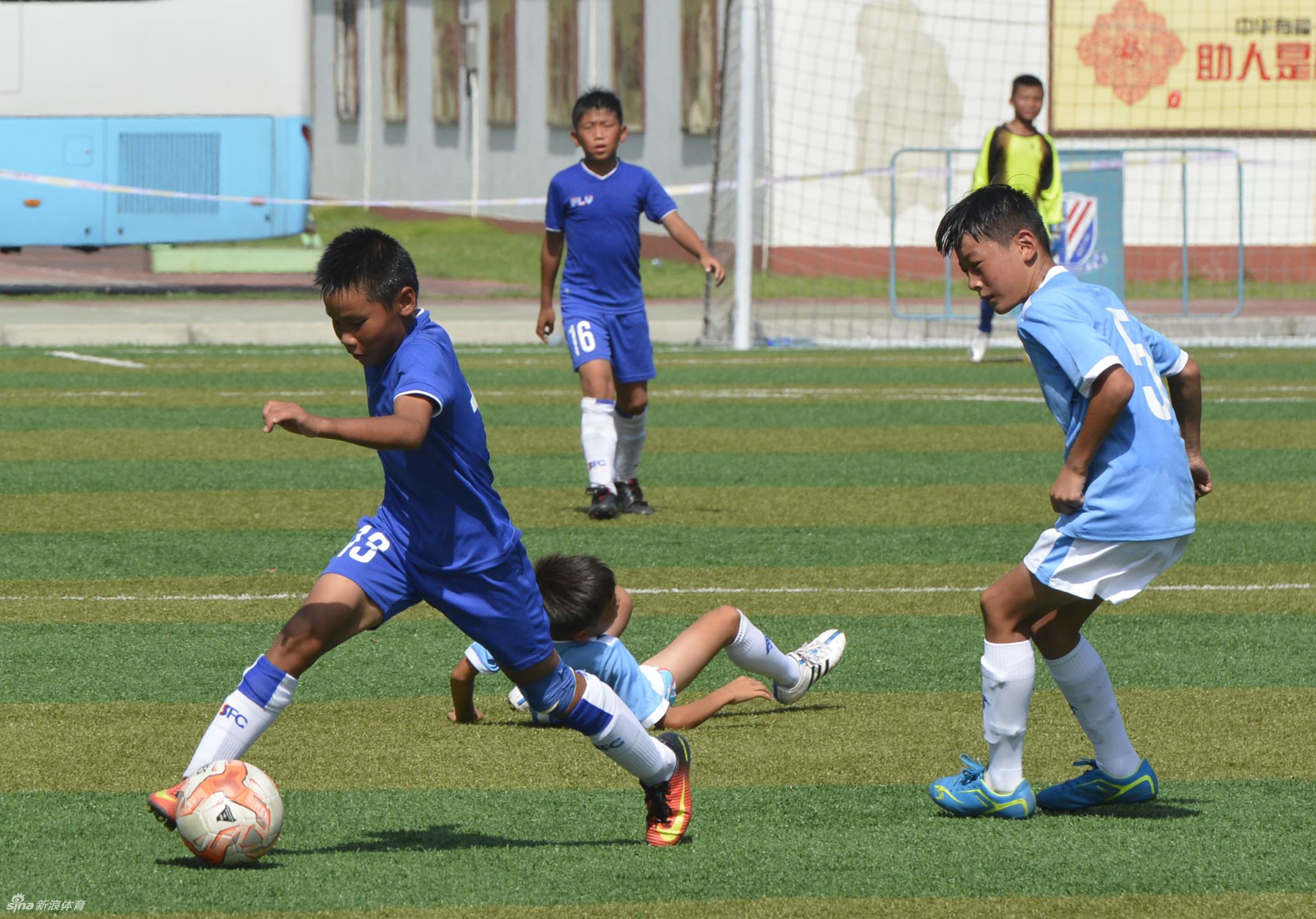 北京连败第一罪人！两战35中8还丢关键罚球 廖三宁男篮席位或动摇