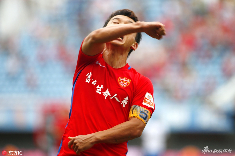 奇才榜眼萨尔用75场砍下1000分100三分100帽，仅次于文班切特