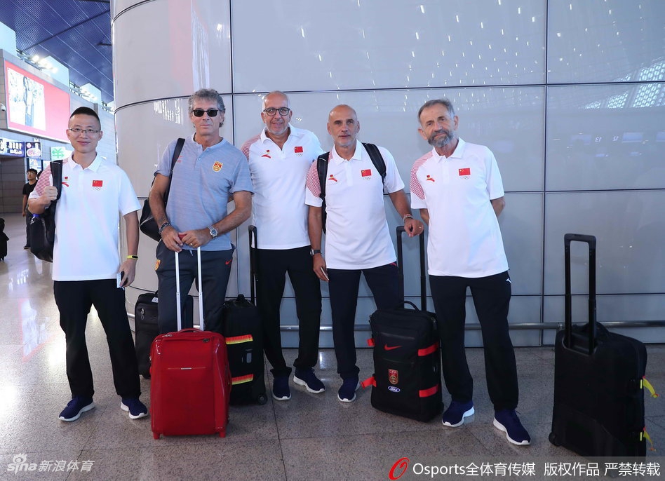 亚运会2018足球图片