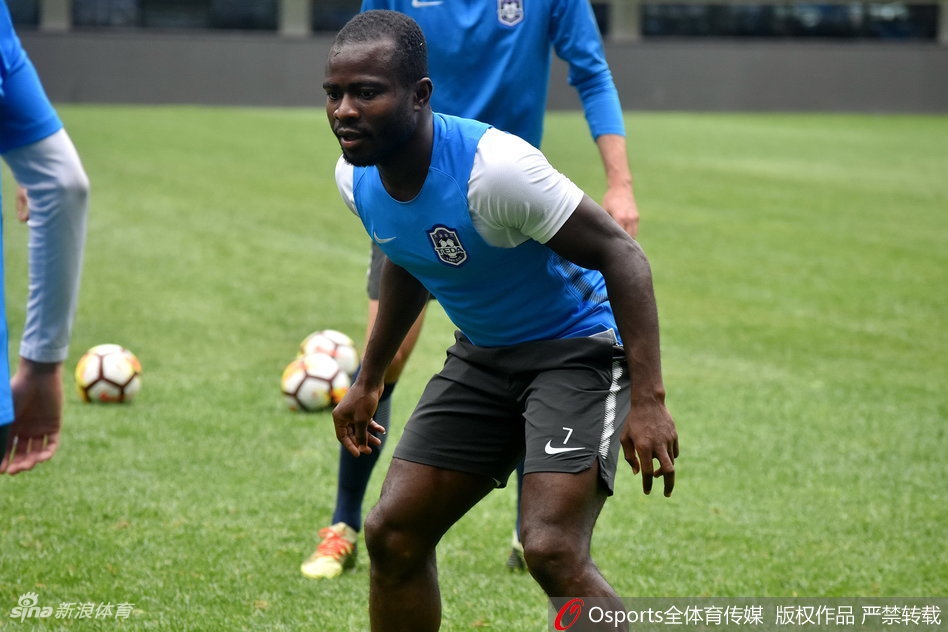 科爾：為球隊拼勁感到驕傲 為五連主感到興奮