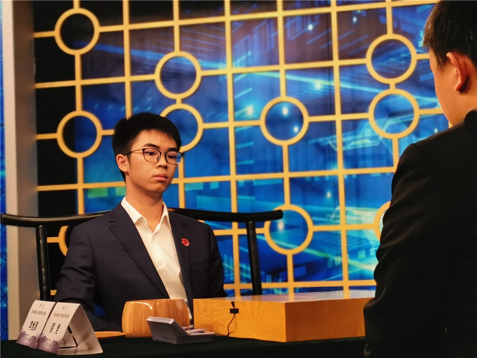 上海队李维清