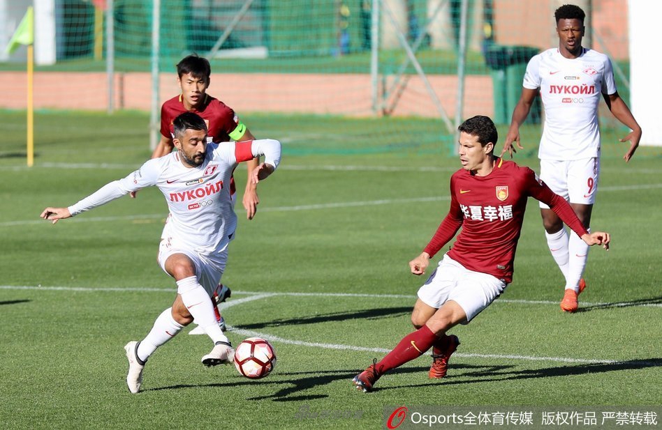 小崔來主持，估計都比這貨好，功課都沒做足，白瞎這么好的活動