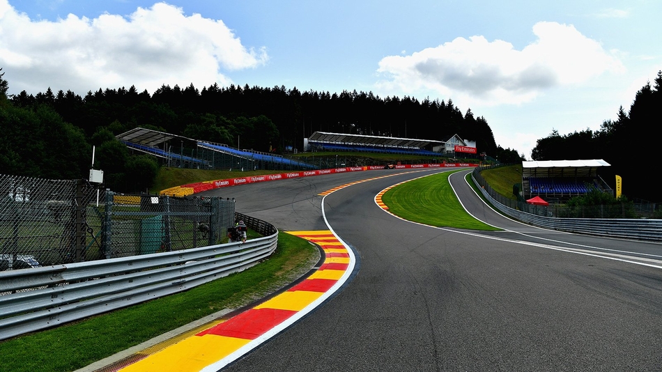 本周末,2017年f1比利时大奖赛将在斯帕赛道展开,以上为周四赛场扫描.