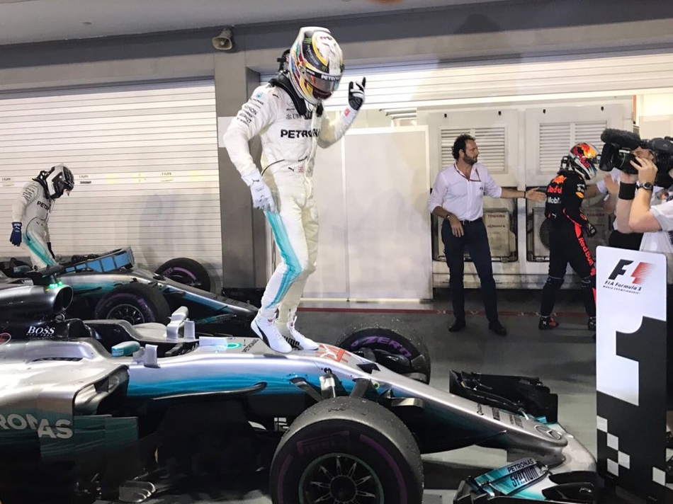 2017f1新加坡站正赛图片