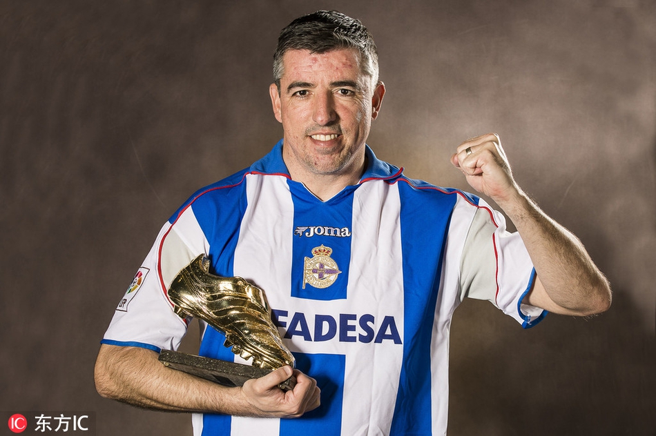 转战德甲拜仁慕尼黑后的马凯依然保持着顶级射手本色，他正用标志性的冷静推射，延续着欧洲金靴的进球神话。