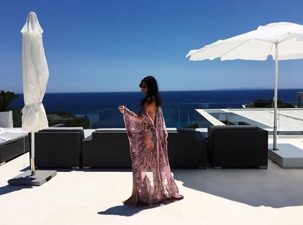 小法继女美艳私房照