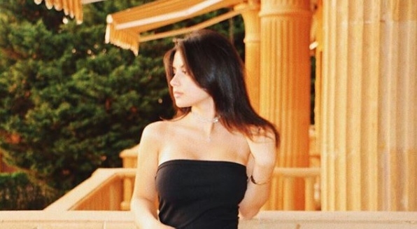 小法继女美艳私房照