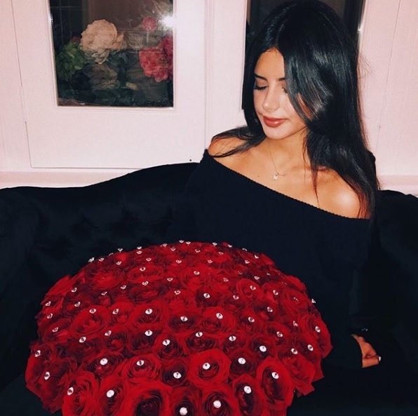 小法继女美艳私房照