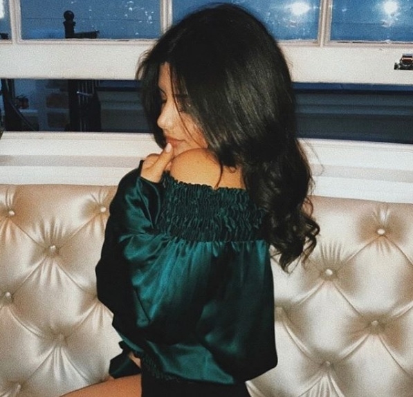 小法继女美艳私房照