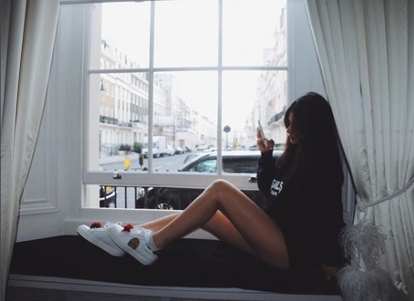 小法继女美艳私房照