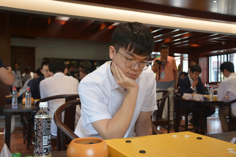 柯洁在16强战中