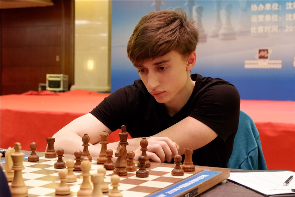 高清-国象联赛沈阳站外援特写