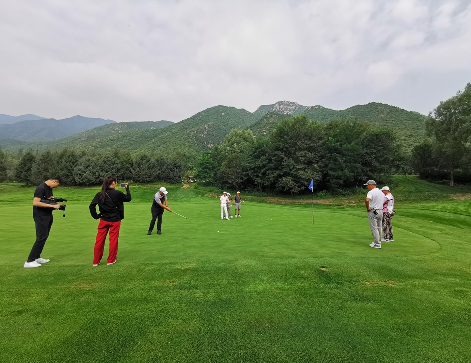 高清-广角镜头下的高尔夫围棋