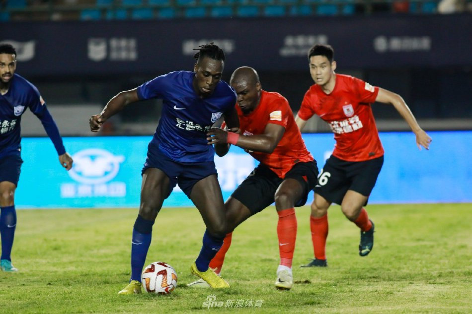 [中超]长春亚泰3-1沧州雄狮