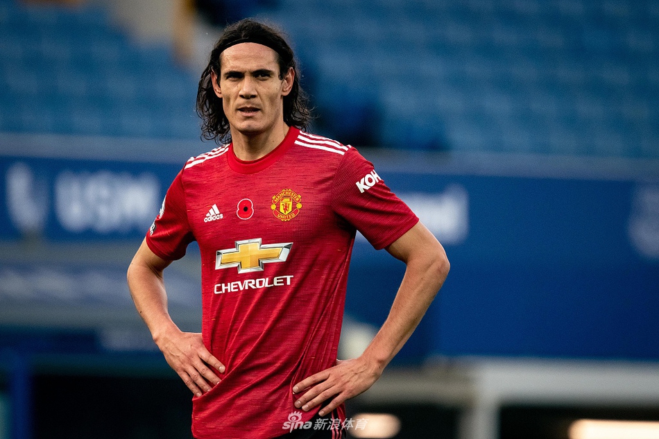 伯纳德破门瞬间，古迪逊公园球场沸腾，太妃糖球迷的欢呼声仿佛要掀翻屋顶！