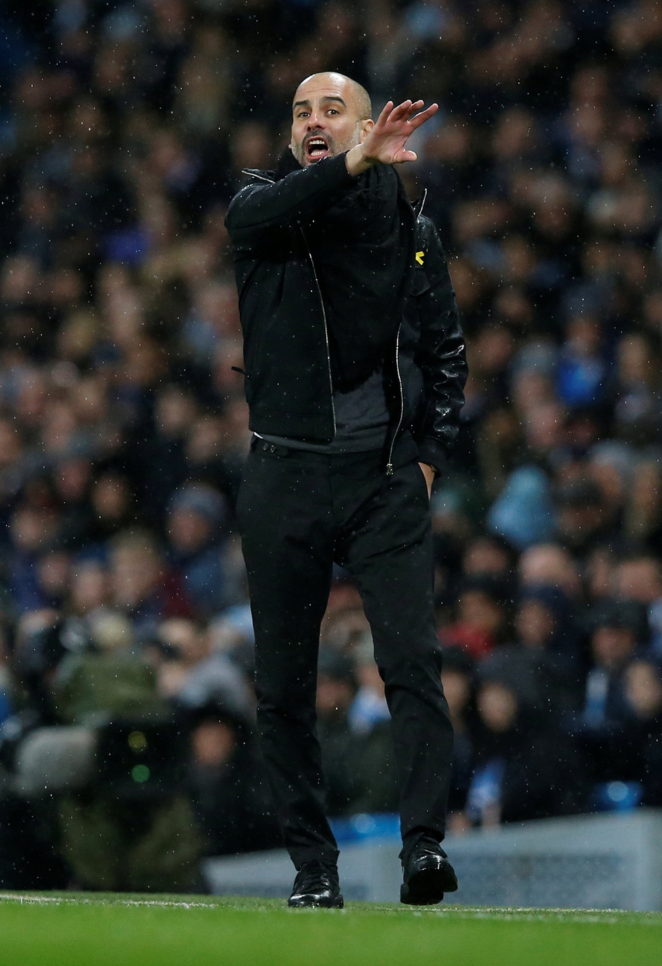 瓜迪奥拉指挥比赛