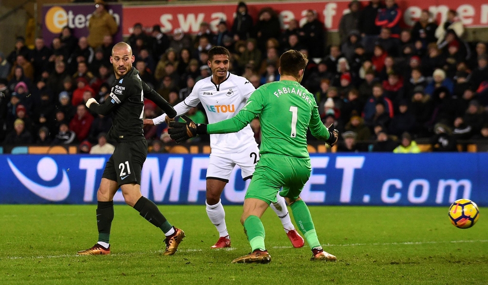 席尔瓦破门瞬间