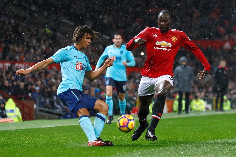 卢卡库突破阿克