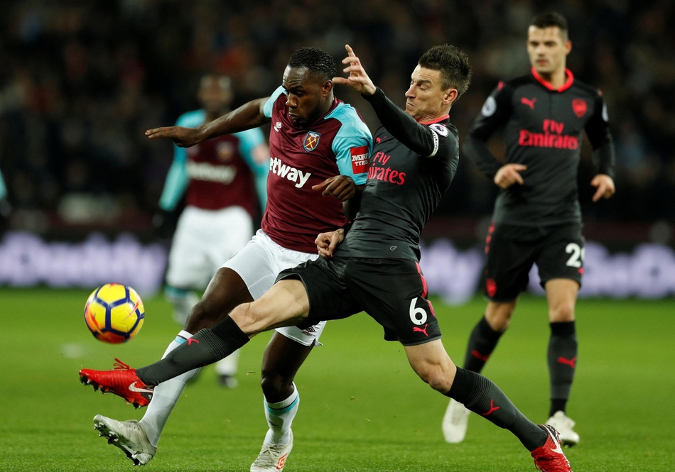 科斯切尔尼防守安东尼奥