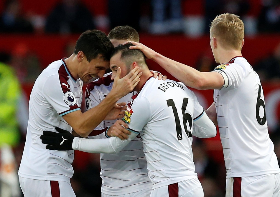 德福尔扩大比分