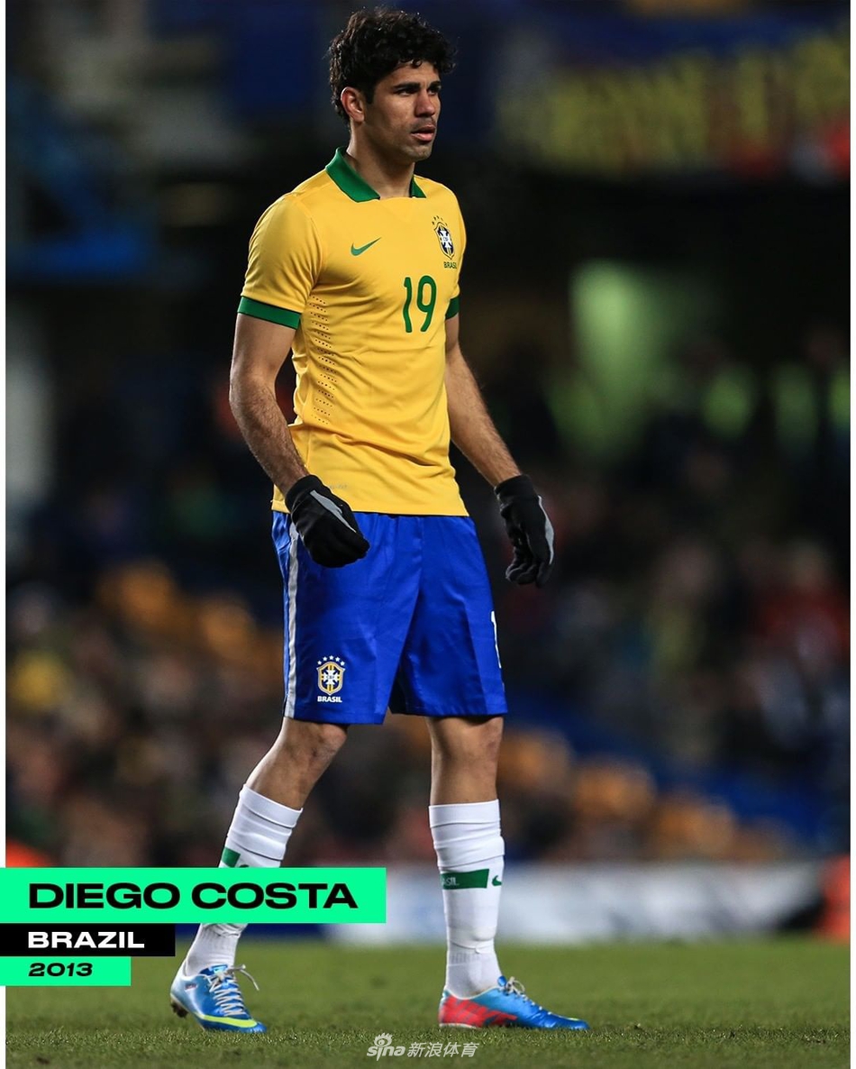 法比尼奥身披皇家马德里白色战袍在比赛中，这位巴西后腰曾在伯纳乌留下过短暂而珍贵的登场瞬间。