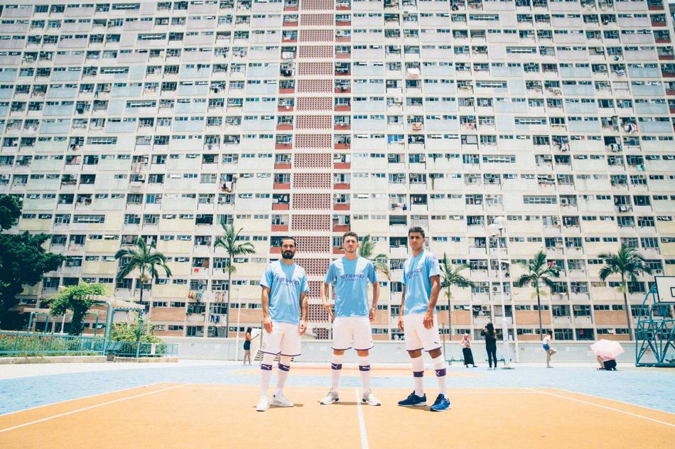 蓝月亮的东方之珠日记：曼城访港变身观光团，这波游客照够帅够亲民