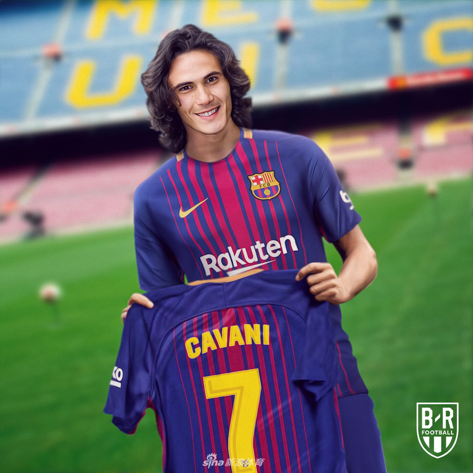 当皮球越过门线的一刹那，一位巴黎球员跪地滑行仰天长啸，双臂狠狠指向天空，不远处的对手则绝望地瘫倒在草皮上，这一刻的狂欢与失落被永远定格。