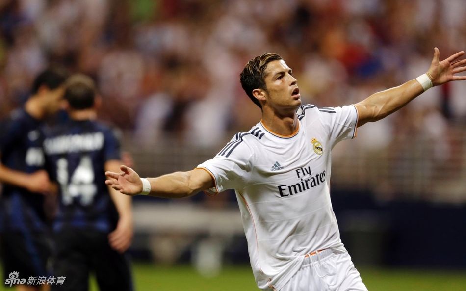 2014年：C罗（61球）