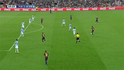 和梅西做撞墙配合是什么感觉？